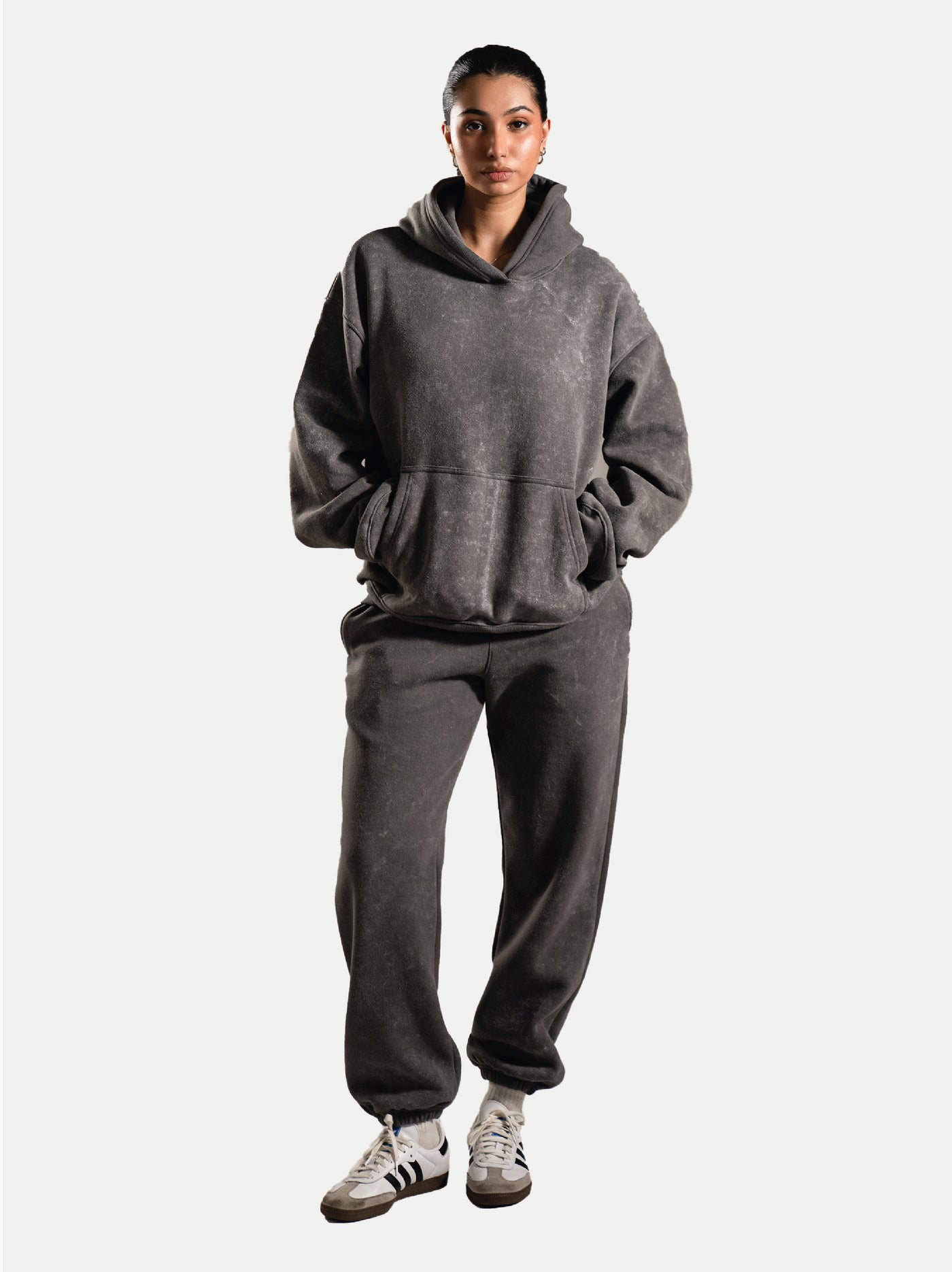 Acid-Washed Oversized Sweatpants – 350 GSM